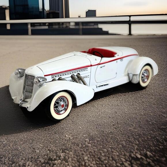 Vintage Franklin Mint 1935 Auburn 851 Speedster 1990